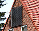 Solarkollektornachrüstung an der Hausfassade